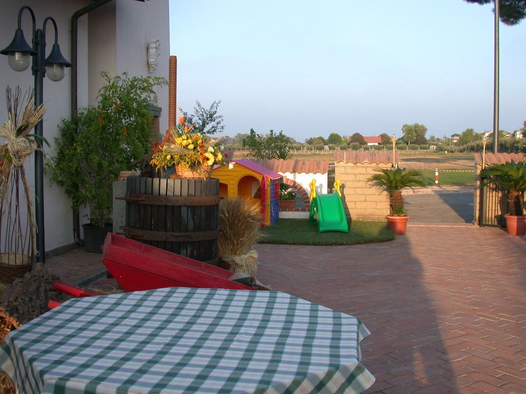 Agriturismo Torre Cristina Aprilia Eksteriør bilde