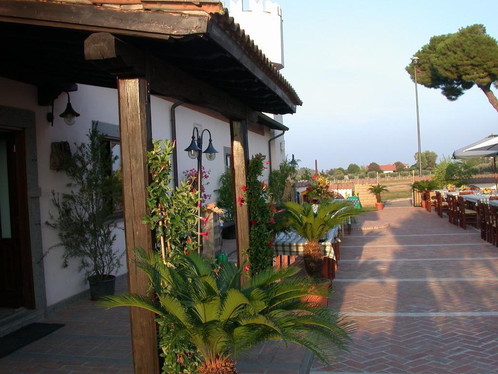 Agriturismo Torre Cristina Aprilia Eksteriør bilde